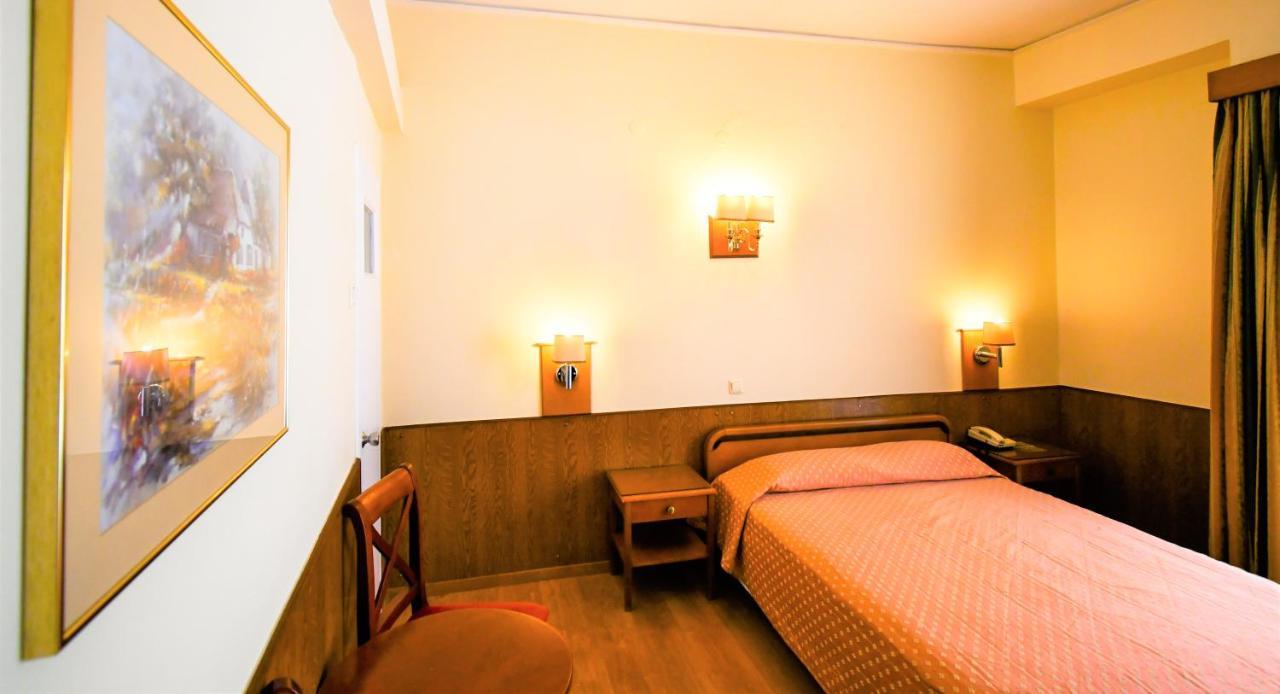 Hotel Olympic Ioannina Bilik gambar